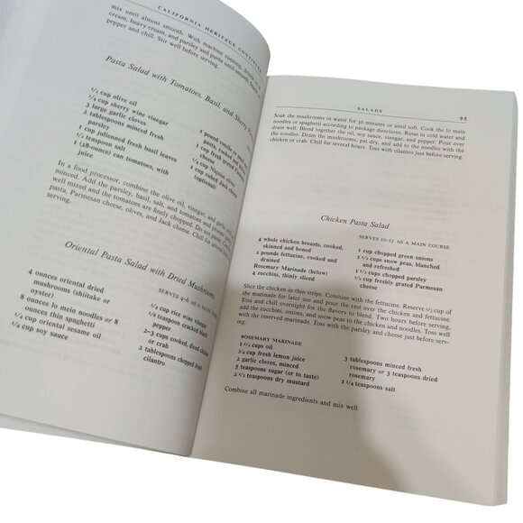 California Heritage Continues Cookbook Junior League of Pasadena 1991 Recipes - Picture 10 of 12